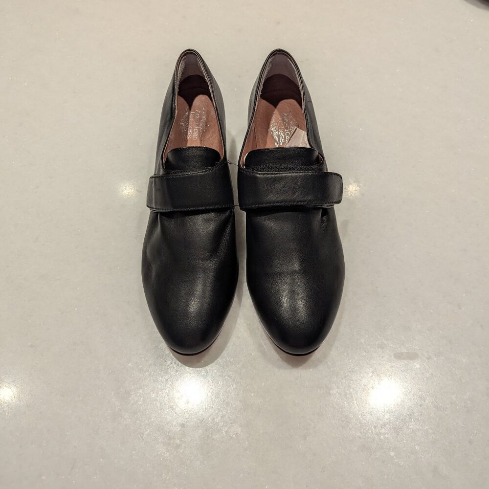 American Duchess Women's 11M Kensington 18th Century Leather Shoes Black